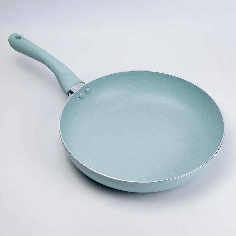 ويلسون مقلاة أوك غير لاصقة بقاع مسطح من الألومنيوم المصبوب مع طلاء رخامي ومقبض ناعم لجميع أنواع المواقد - أزرق